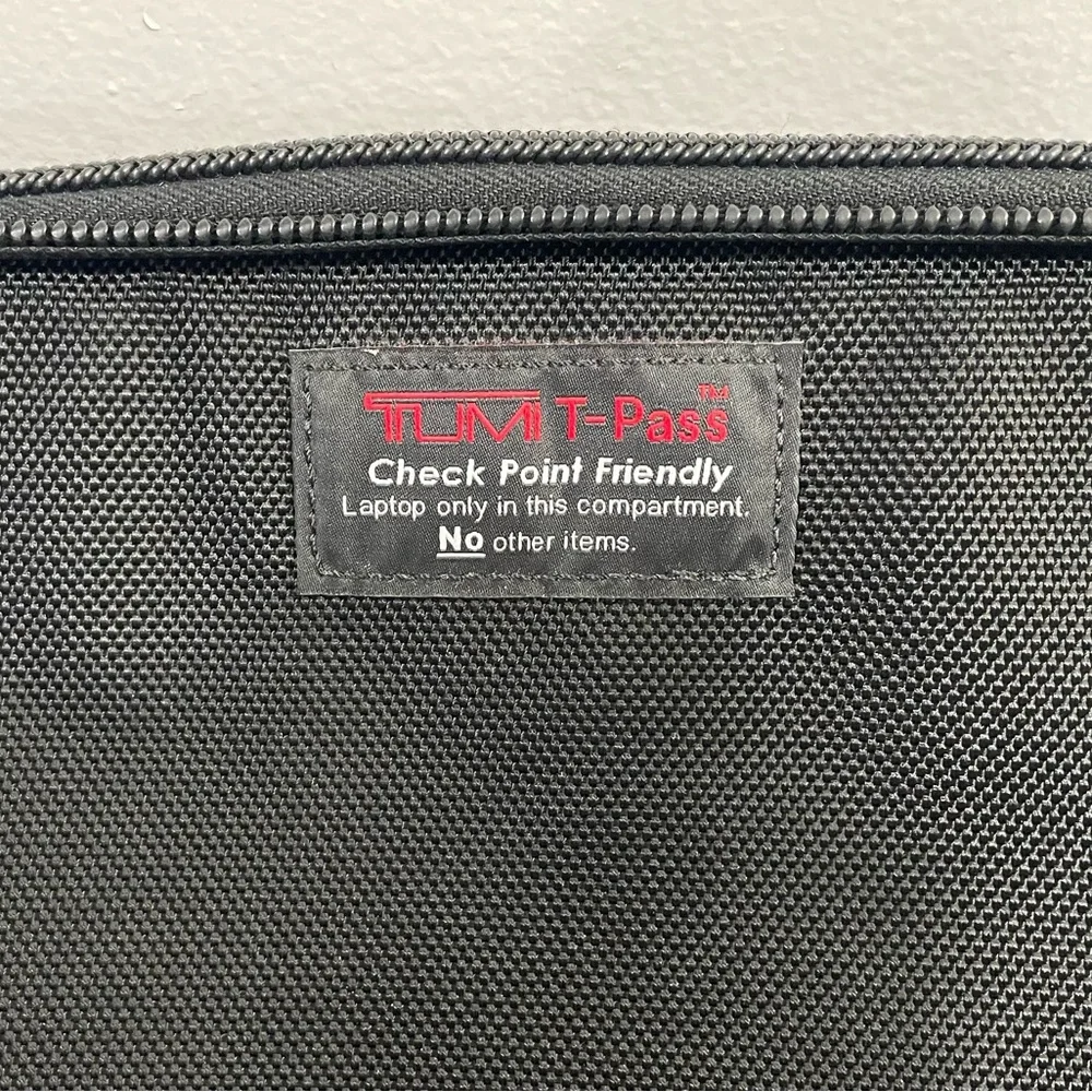 Tumi Alpha T-Pass 26145DH Travel Bag‎ expandable Laptop Brief Luggage Black